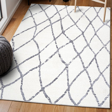 Illi Moroccan Diamond Trellis Area Rug
